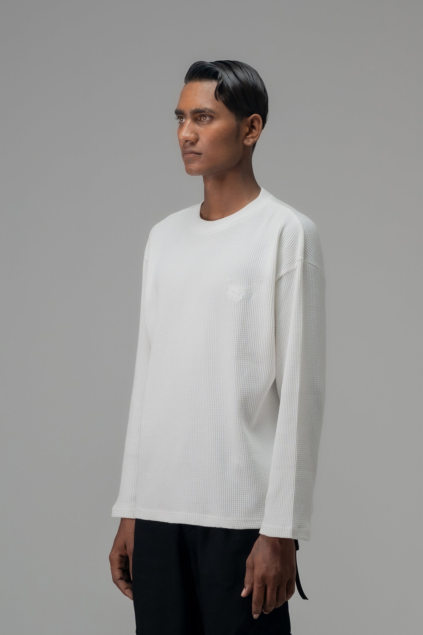 WHITE THERMAL KHOJA CREWNECK